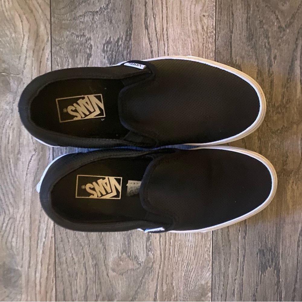 Classic Slip-On Perforated Leather vans Shoe